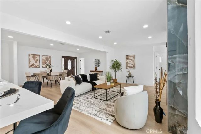 9246 Manzanar, Downey, CA 90240