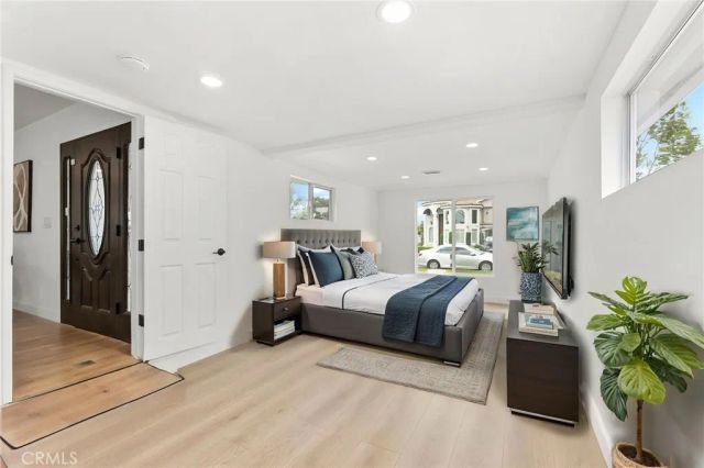 9246 Manzanar, Downey, CA 90240