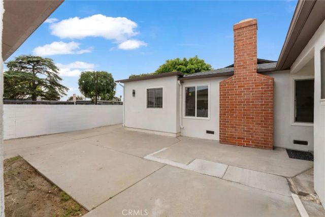9246 Manzanar, Downey, CA 90240