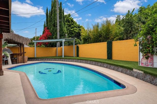 2221 N Hathaway, Santa Ana, CA 92705