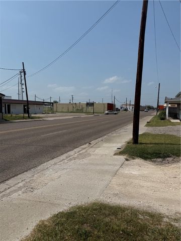 202 E Fordyce Ave, Kingsville, TX 78363