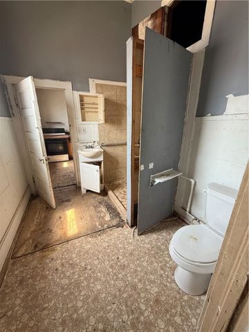 202 E Fordyce Ave, Kingsville, TX 78363