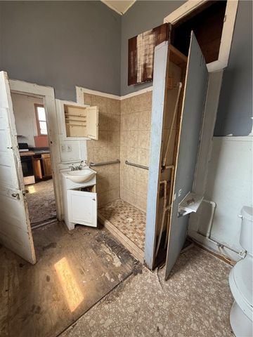 202 E Fordyce Ave, Kingsville, TX 78363