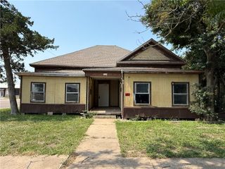202 E Fordyce Ave, Kingsville, TX 78363
