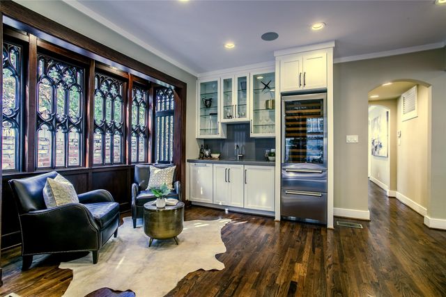 2916 Sale Street, Dallas, TX 75219