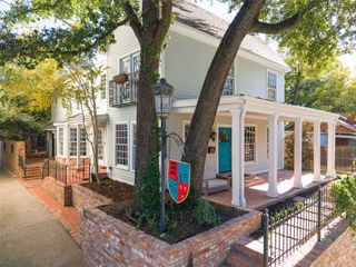 2916 Sale Street, Dallas, TX 75219