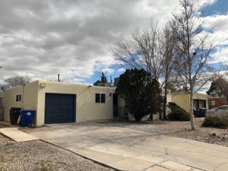 724 Washington Street NE, Albuquerque, NM 87110