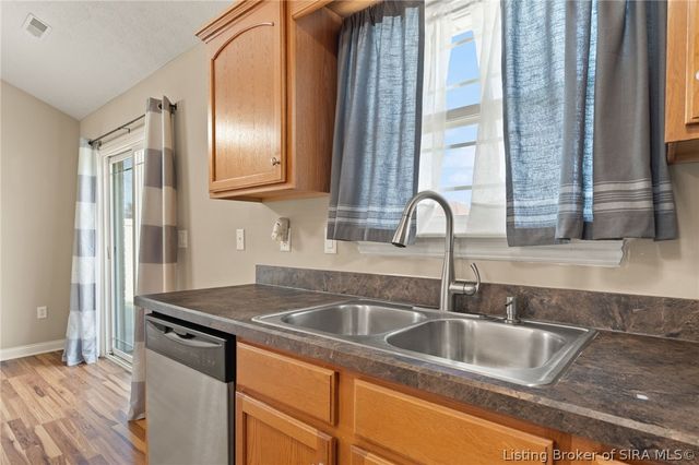 5502 Gum Tree Crossing, Jeffersonville, IN 47130