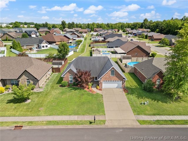 5502 Gum Tree Crossing, Jeffersonville, IN 47130