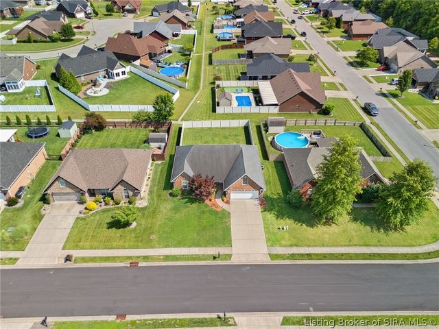 5502 Gum Tree Crossing, Jeffersonville, IN 47130