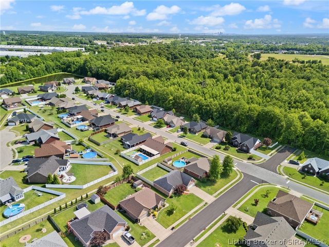 5502 Gum Tree Crossing, Jeffersonville, IN 47130