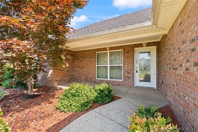 5502 Gum Tree Crossing, Jeffersonville, IN 47130