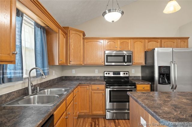5502 Gum Tree Crossing, Jeffersonville, IN 47130