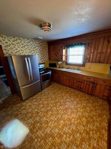 2328 White Marsh RD, Suffolk, VA 23434