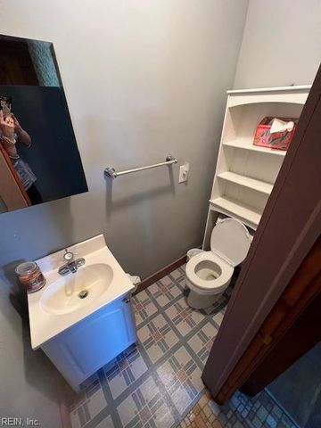 2328 White Marsh RD, Suffolk, VA 23434