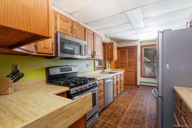 530 Chase Road, Yorktown Heights, NY 10598