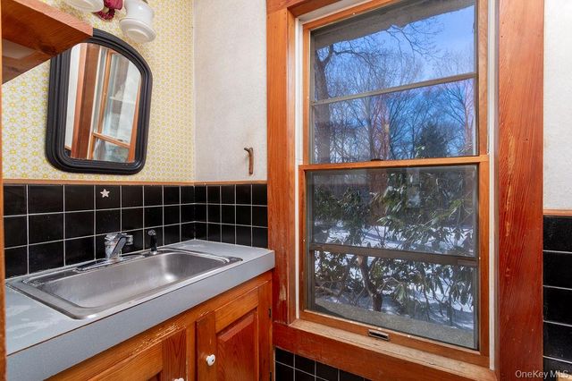 530 Chase Road, Yorktown Heights, NY 10598