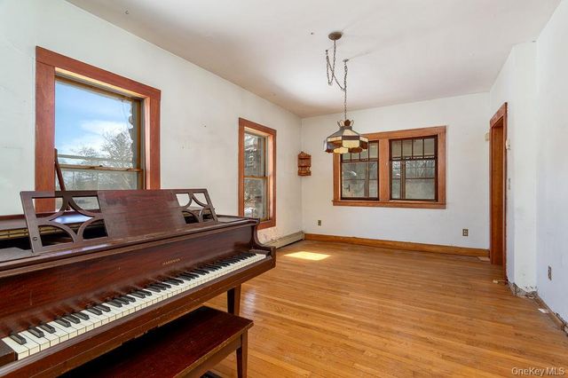 530 Chase Road, Yorktown Heights, NY 10598