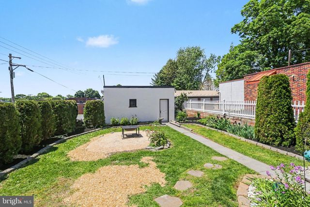 241 S 6TH ST, Lebanon, PA 17042