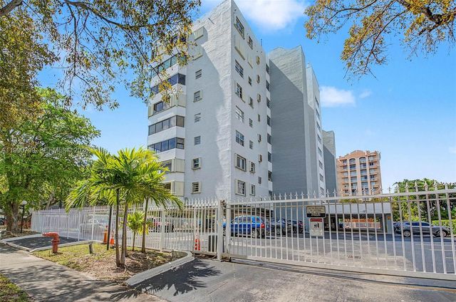 2950 SW 3rd Ave 3B, Miami, FL 33129