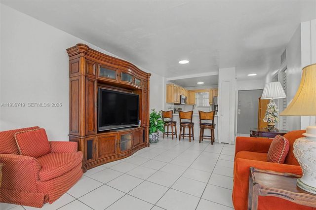 2950 SW 3rd Ave 3B, Miami, FL 33129