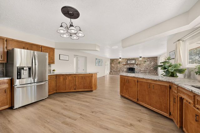 1110 Ranchero Road, Bosque Farms, NM 87068