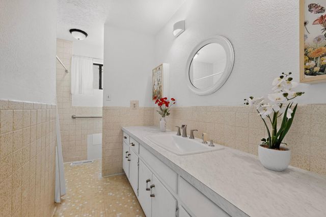 1110 Ranchero Road, Bosque Farms, NM 87068