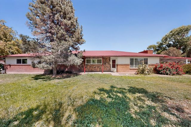 1110 Ranchero Road, Bosque Farms, NM 87068