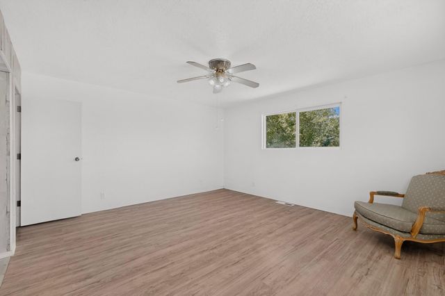 1110 Ranchero Road, Bosque Farms, NM 87068