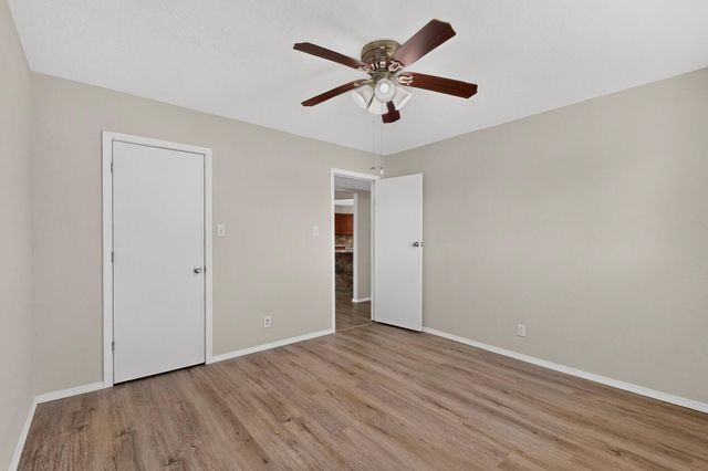 1110 Ranchero Road, Bosque Farms, NM 87068