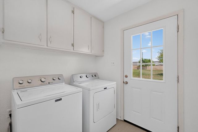 1110 Ranchero Road, Bosque Farms, NM 87068