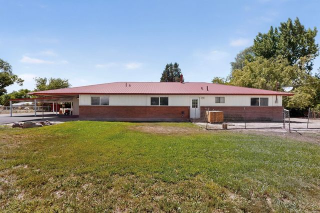 1110 Ranchero Road, Bosque Farms, NM 87068