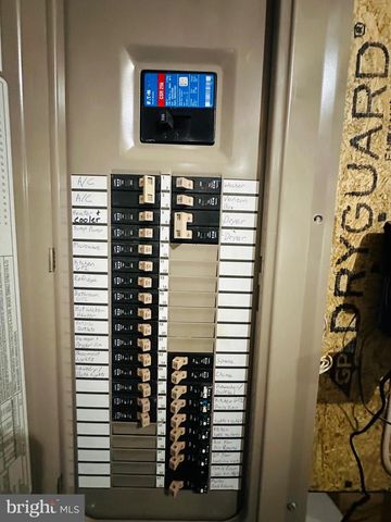 160 SADDLEBROOK DR, Bensalem, PA 19020