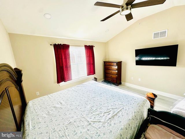 160 SADDLEBROOK DR, Bensalem, PA 19020