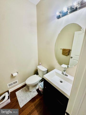 160 SADDLEBROOK DR, Bensalem, PA 19020