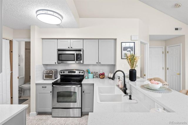 13792 E Lehigh Avenue B, Aurora, CO 80014