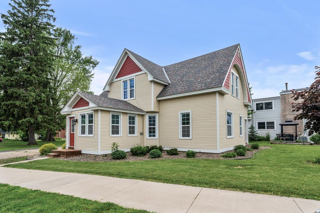 10650 Stinson Avenue, Chisago City, MN 55013