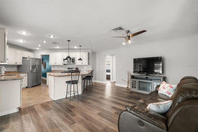 101 CHESTNUT CIRCLE, Safety Harbor, FL 34695