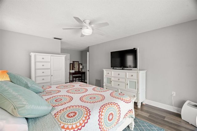 101 CHESTNUT CIRCLE, Safety Harbor, FL 34695