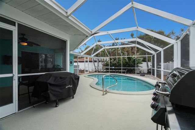 101 CHESTNUT CIRCLE, Safety Harbor, FL 34695