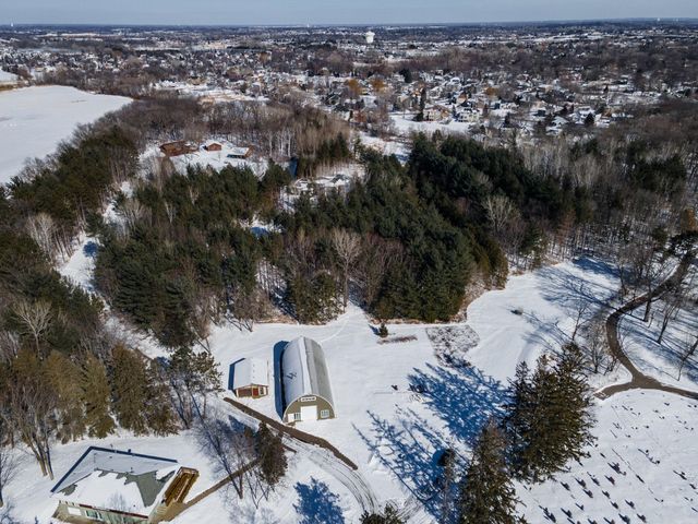 2022 Holy Name Drive, Wayzata, MN 55391