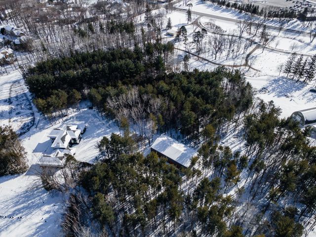 2022 Holy Name Drive, Wayzata, MN 55391