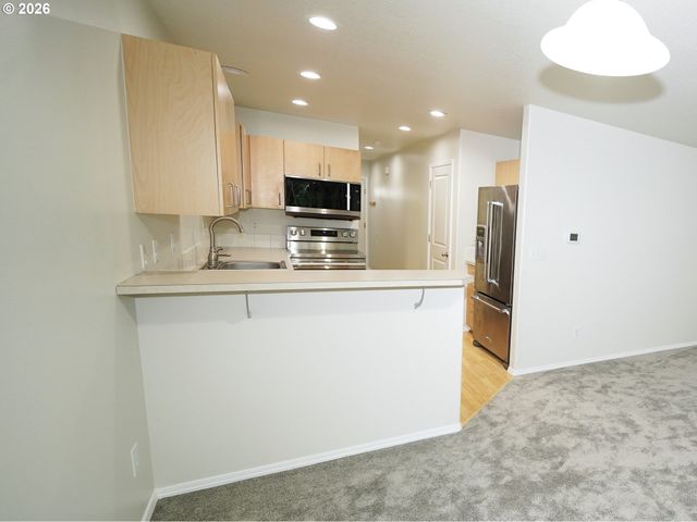 4859 Sw 141ST Ave, Beaverton, OR 97005