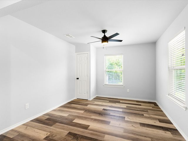 1105 Freeman Street, Fort Worth, TX 76104