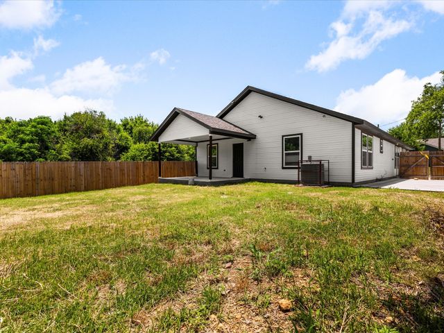 1105 Freeman Street, Fort Worth, TX 76104