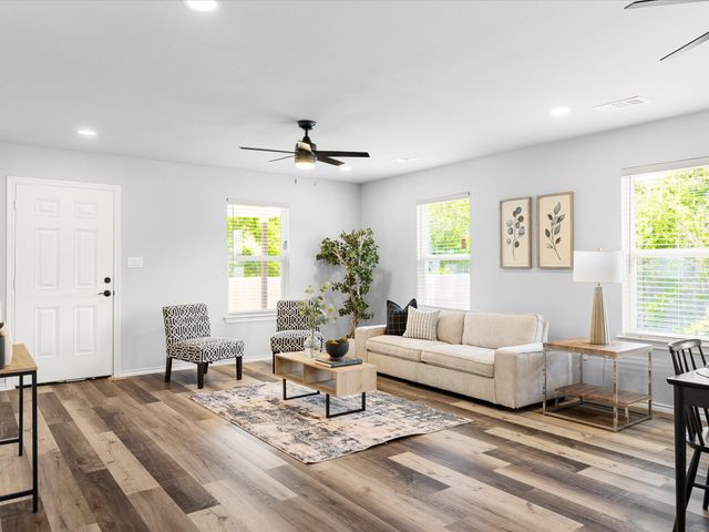 1105 Freeman Street, Fort Worth, TX 76104