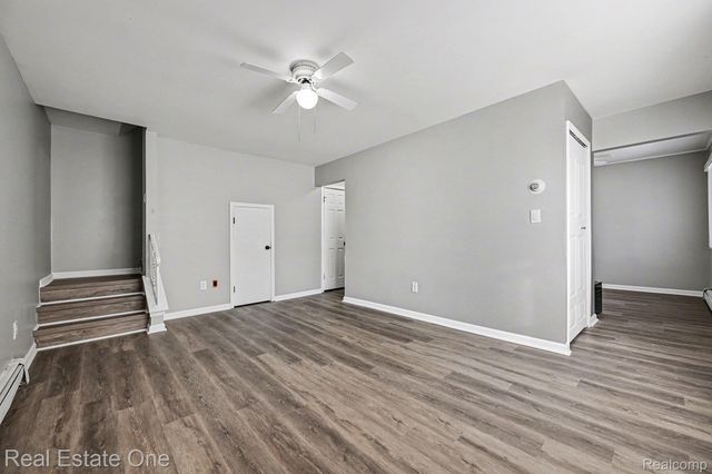 150 LADD Road, Walled Lake, MI 48390