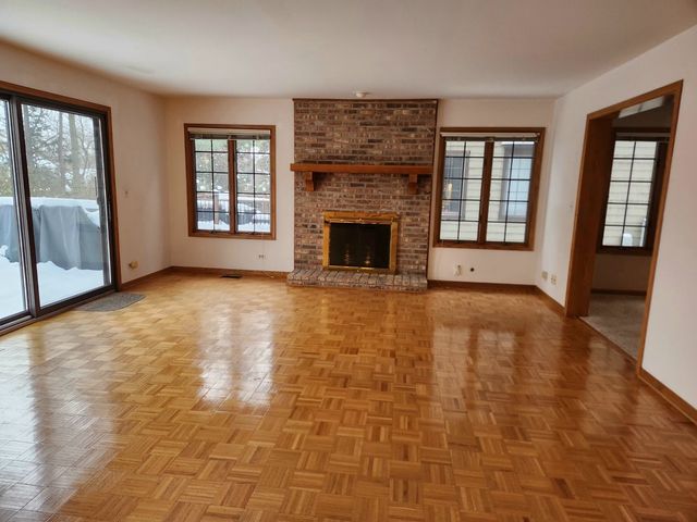 6808 Scotch Pine Trail, Darien, IL 60561