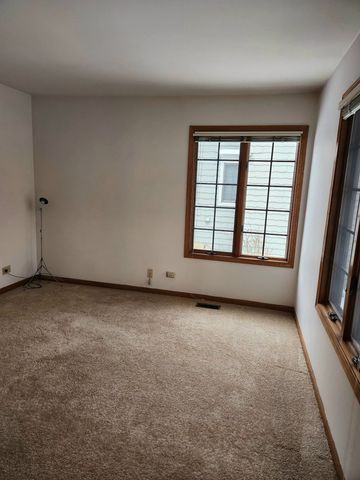 6808 Scotch Pine Trail, Darien, IL 60561