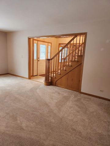 6808 Scotch Pine Trail, Darien, IL 60561